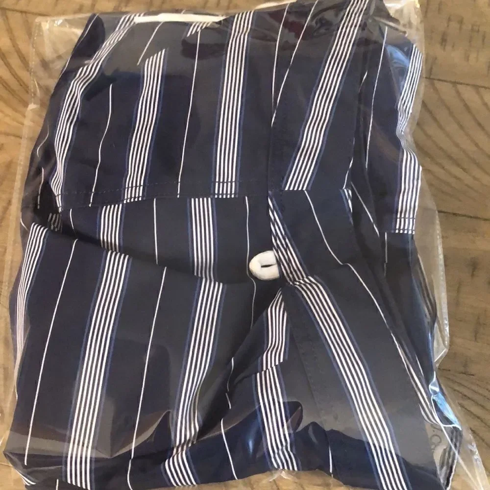 J Crew FlexwearSwimwear Trunks Secure Velcro Hip Pocket. Stretch. Lined.